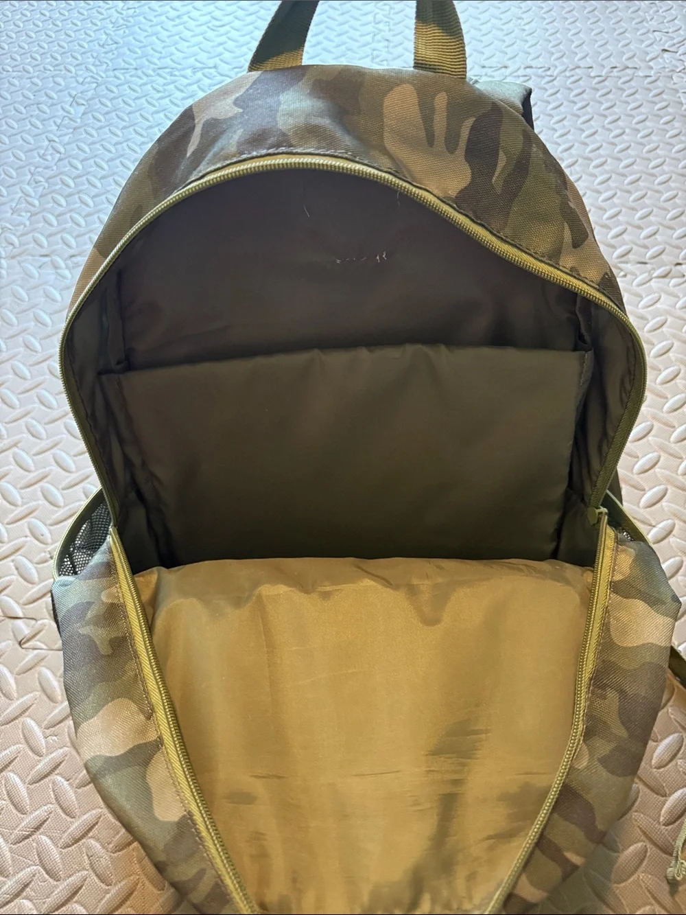 Cat & Jack Camo Backpack - Olive Green & Tan